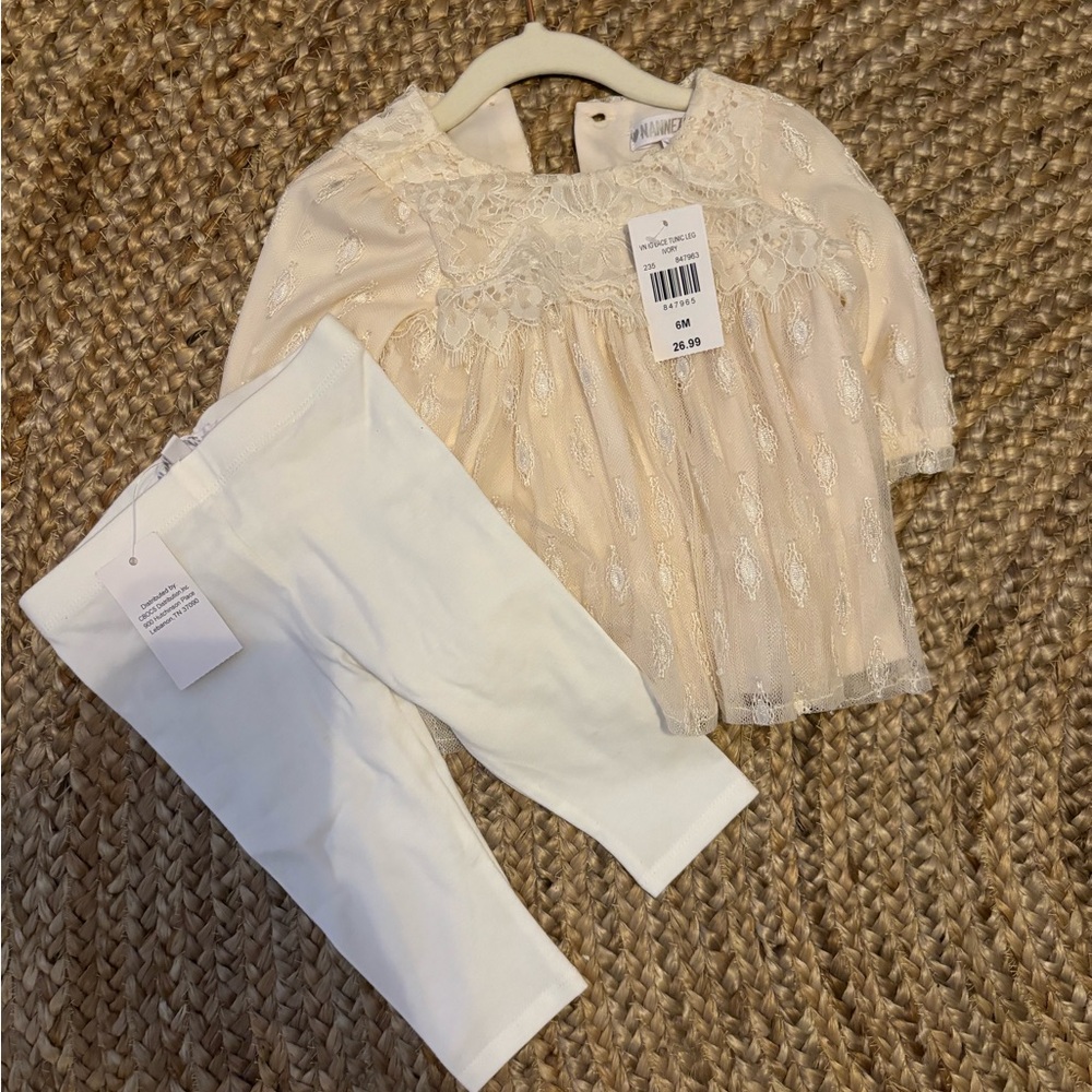 Nannette Baby lace 2 piece outfit. Size 6 months. Brand new